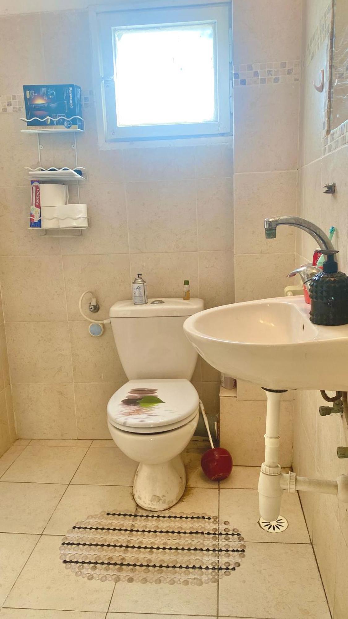Ferienwohnung דירה יפיפיה! מיקום מעולה! אוניברסיטת בן גוריון, סורוקה, שוק, פארק! Beersheba Exterior foto
