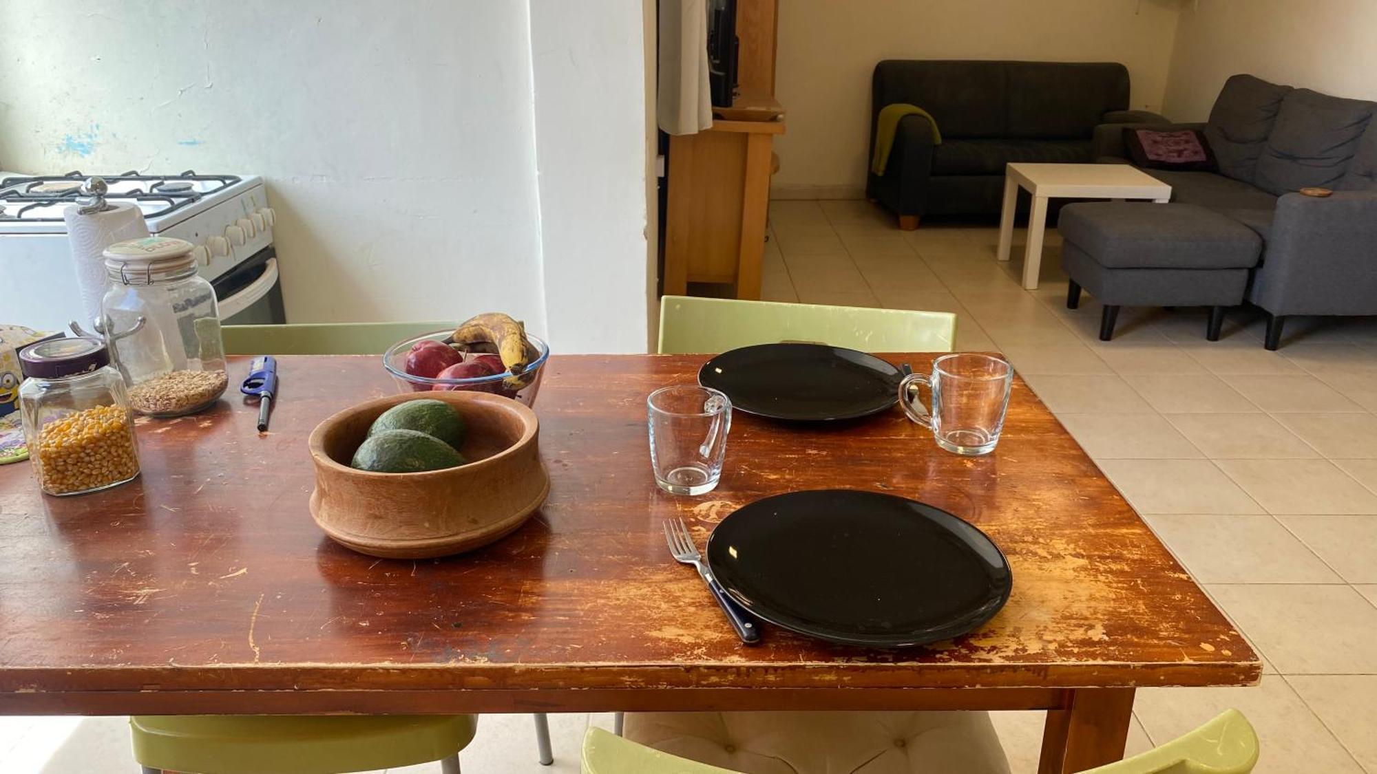 Ferienwohnung דירה יפיפיה! מיקום מעולה! אוניברסיטת בן גוריון, סורוקה, שוק, פארק! Beersheba Exterior foto