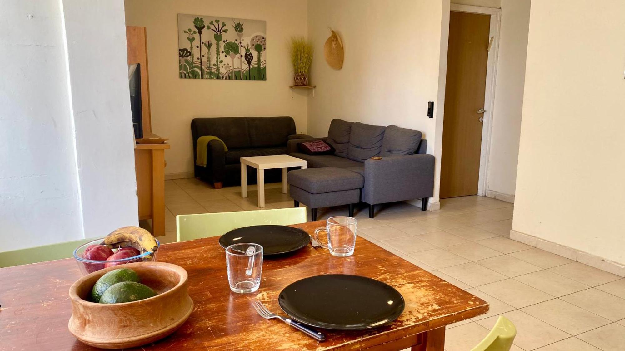 Ferienwohnung דירה יפיפיה! מיקום מעולה! אוניברסיטת בן גוריון, סורוקה, שוק, פארק! Beersheba Exterior foto